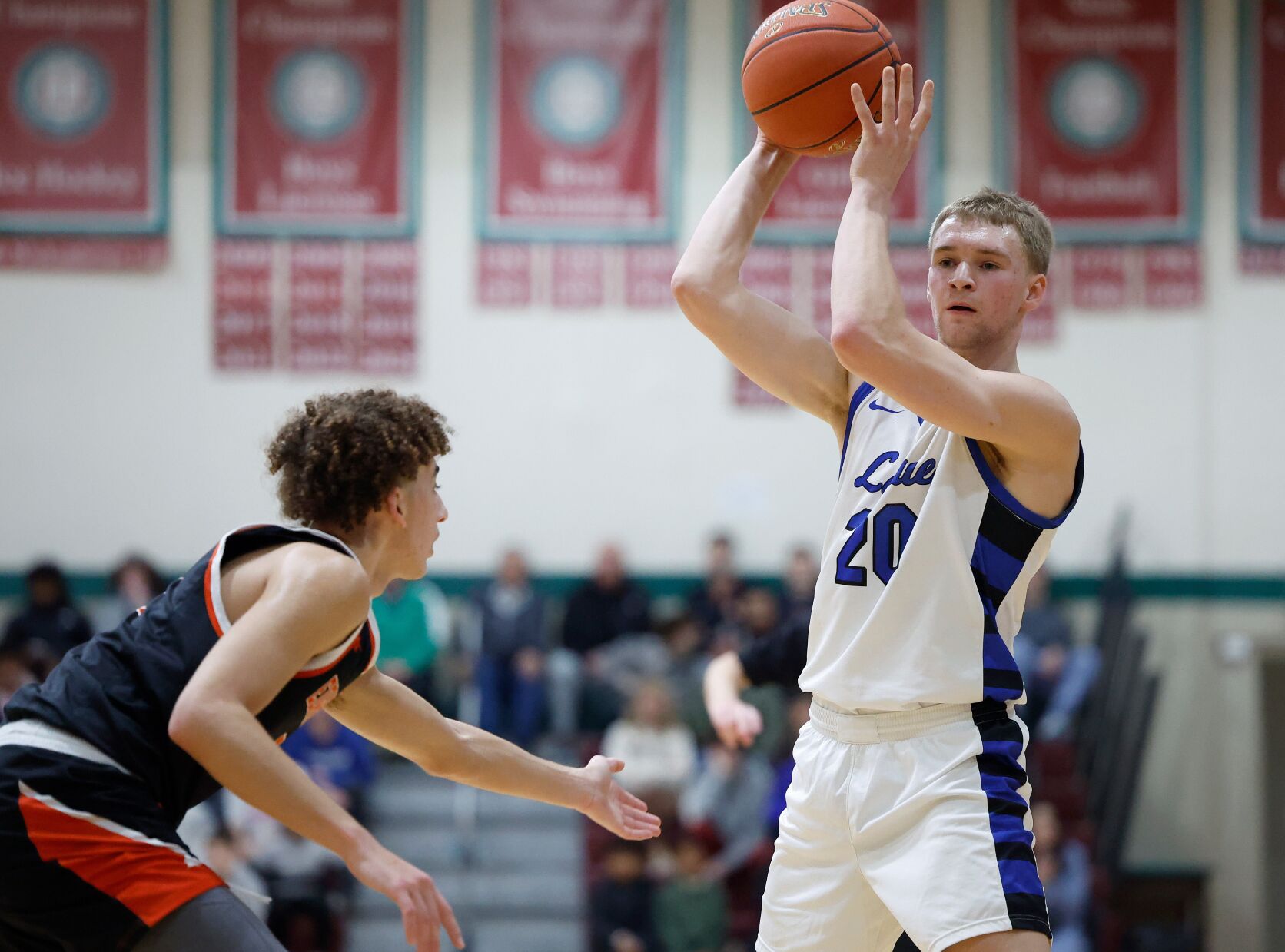 Don Maurer Holiday Invitational, championship: Edwardsville v. Ladue